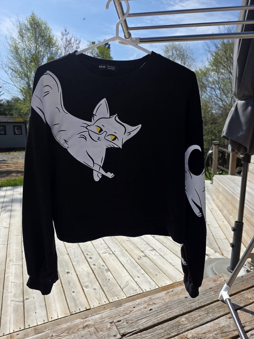 Boxy Long Sleeve Tee Cat Graphic | Size Medium